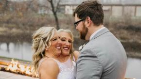 Una de las gemelas siamesas de “Abby & Britanny” se casó en ceremonia privada