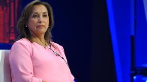 Allanan vivienda de Dina Boluarte en medio de escándalo por relojes de alta gama que no declaró