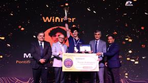 Chileno ganó premio al "Mejor programador del mundo”: es el primer latinoamericano Chileno ganó premio al "Mejor programador del mundo”: es el primer latinoamericano