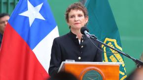 Ministra Tohá anuncia tres días de duelo nacional por atentado a carabineros en Cañete Ministra Tohá anuncia tres días de duelo nacional por atentado a carabineros en Cañete