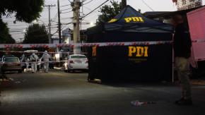 Hombre muere acribillado en Maipú: recibió varios disparos desde un vehículo Hombre muere acribillado en Maipú: recibió varios disparos desde un vehículo
