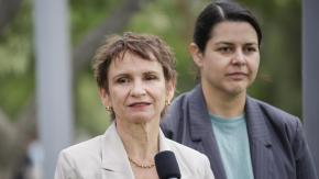 Gobierno lamentó muerte de carabinero en Quinta Normal: “Los asaltantes serán perseguidos hasta encontrarlos” Gobierno lamentó muerte de carabinero en Quinta Normal: “Los asaltantes serán perseguidos hasta encontrarlos”
