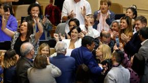 Diputada Cariola, primera presidenta comunista en la cámara: “Ha caído un veto atávico, anticomunista y antidemocrático” Diputada Cariola, primera presidenta comunista en la cámara: “Ha caído un veto atávico, anticomunista y antidemocrático”
