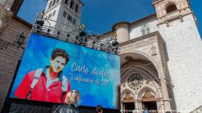 El Papa abre paso a canonización de "santo millennial" El Papa abre paso a canonización de "santo millennial"