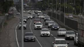 Se espera que más de 400 mil vehículos dejen la capital por el fin de semana con interferiado del 21 de mayo Se espera que más de 400 mil vehículos dejen la capital por el fin de semana con interferiado del 21 de mayo