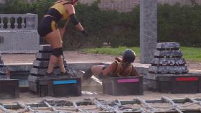 VIDEO | La brutal caída de Camila Recabarren en prueba de "¿Ganar o Servir?" VIDEO | La brutal caída de Camila Recabarren en prueba de "¿Ganar o Servir?"