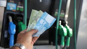 Marcel adelanta que bencinas bajarán 30 pesos el próximo jueves: tendencia debería “continuar algunos meses” Marcel adelanta que bencinas bajarán 30 pesos el próximo jueves: tendencia debería “continuar algunos meses”