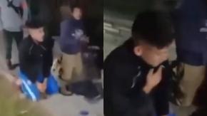 Vecinos atraparon a dos supuestos ladrones: les obligaron a cantar "arroz con leche" y el himno argentino Vecinos atraparon a dos supuestos ladrones: les obligaron a cantar "arroz con leche" y el himno argentino