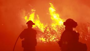 Impresionantes imágenes de incendio sin control en California: temor por llegada de ola de calor histórica Impresionantes imágenes de incendio sin control en California: temor por llegada de ola de calor histórica