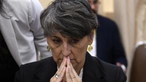 Ministra de Salud relató que ha recibido ‘funas’ en su casa por grupos antivacunas Ministra de Salud relató que ha recibido ‘funas’ en su casa por grupos antivacunas