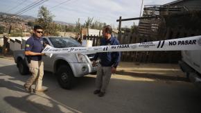 Tras confesar nuevos homicidios: PDI realiza pericias en domicilio de Hugo Bustamante 