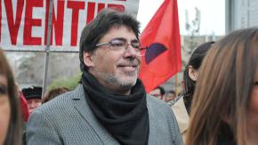 Daniel Jadue envía mensaje desde prisión: "Estoy tranquilo, de pie y listo para las batallas que vendrán" Daniel Jadue envía mensaje desde prisión: "Estoy tranquilo, de pie y listo para las batallas que vendrán"