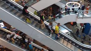 Dirección del Trabajo suspendió a 285 trabajadores por prestar servicio en centros comerciales durante primarias Dirección del Trabajo suspendió a 285 trabajadores por prestar servicio en centros comerciales durante primarias
