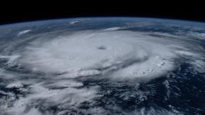 El potente huracán Beryl avanza hacia Jamaica, amenaza a Haití y República Dominicana