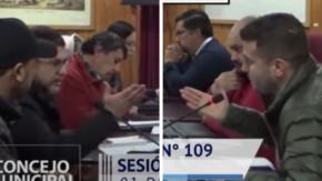 "Tenía en la boca olor a mier...": Acusan insólito comentario en medio del concejo municipal de Ancud