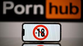 Cerca de 300 personas demandan a Pornhub por publicación de videos sin consentimiento Cerca de 300 personas demandan a Pornhub por publicación de videos sin consentimiento