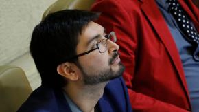 “Me sacó la cresta”: Las acusaciones de diputado Luis Malla contra padrastro perteneciente a red de pedófilos internacional “Me sacó la cresta”: Las acusaciones de diputado Luis Malla contra padrastro perteneciente a red de pedófilos internacional