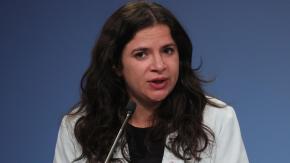 Ministra Orellana cuestionó defensa de Macaya a su padre: "Asume que si no es incestuoso no es problema" Ministra Orellana cuestionó defensa de Macaya a su padre: "Asume que si no es incestuoso no es problema"