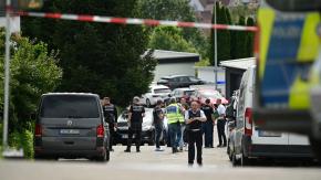 Cazador abrió fuego contra toda su familia en Alemania: Tres muertos y dos personas en riesgo vital Cazador abrió fuego contra toda su familia en Alemania: Tres muertos y dos personas en riesgo vital