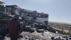 Confirman muerte de chileno tras fatal accidente en Bolivia: Hay otros nacionales heridos Confirman muerte de chileno tras fatal accidente en Bolivia: Hay otros nacionales heridos