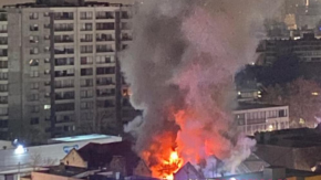 Incendio en Providencia: hay diez máquinas de Bomberos en la emergencia