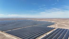Inauguran el parque fotovoltaico más grande de Chile: entregará electricidad a más de 500 mil hogares