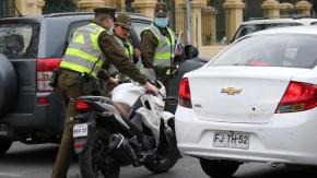 La insólita explicación de motorista que intentó eludir fiscalización de Carabineros: “Mi moto no tiene freno”