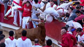 España: seis heridos en el primer encierro de toros de San Fermín en Pamplona