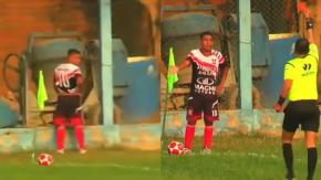 Insólito: Jugador fue expulsado por orinar en la cancha antes de lanzar un córner en Perú Insólito: Jugador fue expulsado por orinar en la cancha antes de lanzar un córner en Perú