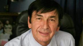 Ex alcalde de Peñaflor y actual candidato acusado de falsificar firmas es detenido por tener armas ilegales en su casa Ex alcalde de Peñaflor y actual candidato acusado de falsificar firmas es detenido por tener armas ilegales en su casa