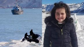 Madre de niña que fue arrastrada por el mar en Viña hizo desgarradora petición: "No me moveré de acá hasta que Dios me la devuelva" Madre de niña que fue arrastrada por el mar en Viña hizo desgarradora petición: "No me moveré de acá hasta que Dios me la devuelva"