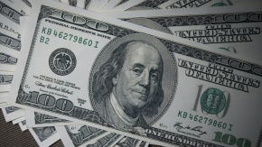 Dólar cerró bajo los $900 por alza del cobre y estímulos en China Dólar cerró bajo los $900 por alza del cobre y estímulos en China