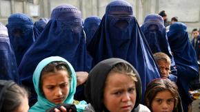 Mujeres afganas rompen el silencio y cantan en protesta por las prohibiciones del régimen talibán Mujeres afganas rompen el silencio y cantan en protesta por las prohibiciones del régimen talibán