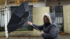 Emiten aviso meteorológico por vientos en tres regiones del país Emiten aviso meteorológico por vientos en tres regiones del país