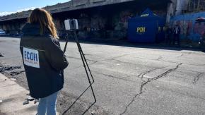 Hallan cuerpo de hombre maniatado en Estación Central: Tenía heridas cortopunzantes a nivel cervical