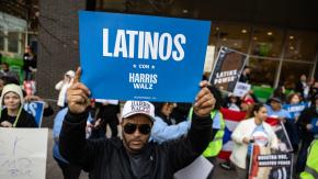 "¡Fuera!": latinos protestan contra Trump en Pensilvania tras comentarios sobre Puerto Rico "¡Fuera!": latinos protestan contra Trump en Pensilvania tras comentarios sobre Puerto Rico