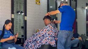 Barberías y peluquerías de Independencia tendrán toque de queda: medida fue aprobada por unanimidad en Concejo Municipal Barberías y peluquerías de Independencia tendrán toque de queda: medida fue aprobada por unanimidad en Concejo Municipal