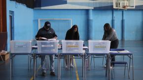 Tras extensas jornadas: Servel pide legislar para entregar bono extraordinario a vocales de mesa Tras extensas jornadas: Servel pide legislar para entregar bono extraordinario a vocales de mesa
