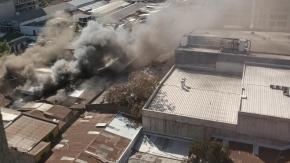 Incendio se registra en vivienda en el centro de Santiago