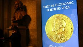 Tres investigadores de la prosperidad ganan el Nobel de Economía