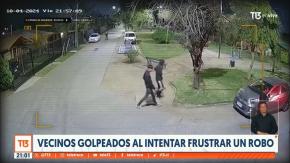 Vecinos intentan frustras violento "portonazo" en Ñuñoa: Los golpearon y amenazaron con armas