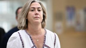 "¿Abusó de mí también?": Las terribles palabras de la hija de mujer drogada por su esposo para que fuera violada "¿Abusó de mí también?": Las terribles palabras de la hija de mujer drogada por su esposo para que fuera violada