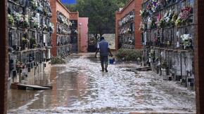 Aumentan a 200 los muertos por inundaciones en España Aumentan a 200 los muertos por inundaciones en España