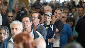 Uruguay elige a su próximo presidente en un balotaje de final abierto Uruguay elige a su próximo presidente en un balotaje de final abierto