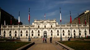 Muerte de gásfiter en La Moneda: CUT y ANEF se suman a la movilización y piden renuncia de Antonia Rozas Muerte de gásfiter en La Moneda: CUT y ANEF se suman a la movilización y piden renuncia de Antonia Rozas