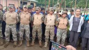 Seguidores de Evo Morales toman regimiento y mantienen militares como rehenes Seguidores de Evo Morales toman regimiento y mantienen militares como rehenes