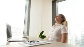 La respiración profunda puede reducir estrés y ansiedad en el trabajo: aprende ESTAS técnicas en un par de minutos