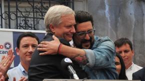 José Antonio Kast le entrega su respaldo a Francisco Orrego para la segunda vuelta de gobernadores José Antonio Kast le entrega su respaldo a Francisco Orrego para la segunda vuelta de gobernadores