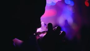 Hombre inventó robo y secuestro tras gastar $15 millones en night club de Talca: Lo encontraron comiendo cazuela