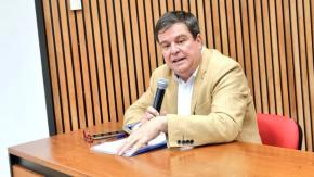 Delegación de la Araucanía aclaró que "no ha propiciado" diálogo con la CAM pese a dichos de Abdala: "La violencia no tiene cabida" Delegación de la Araucanía aclaró que "no ha propiciado" diálogo con la CAM pese a dichos de Abdala: "La violencia no tiene cabida"